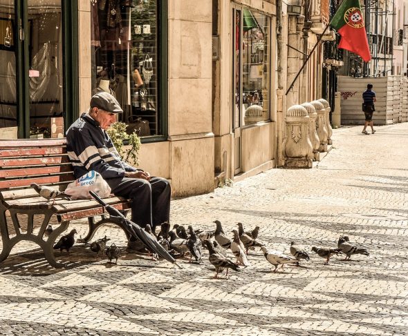 Skatt på pension för svenskar i Portugal på gång