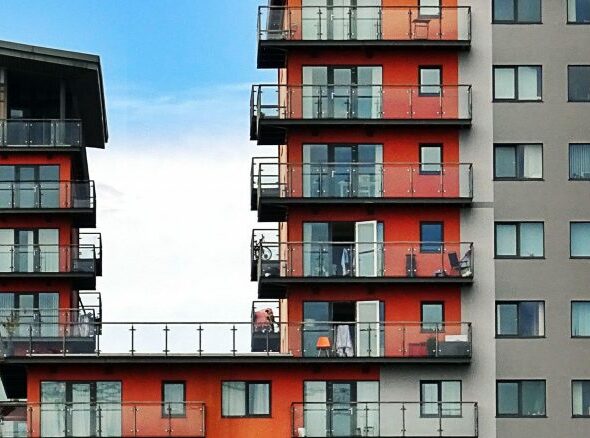 Priserna på bostadsmarknaden går uppåt i början av 2020